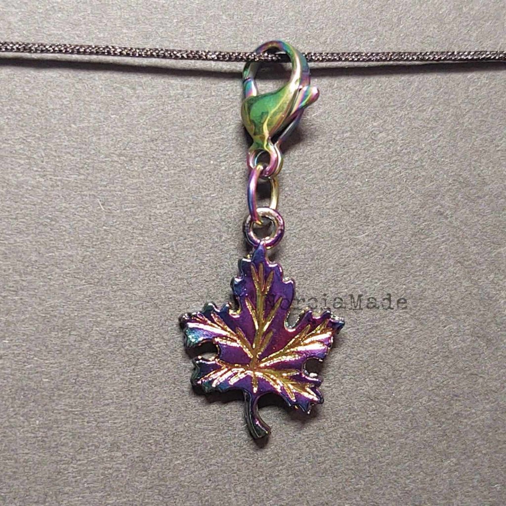Maple Leaf Charm: Single